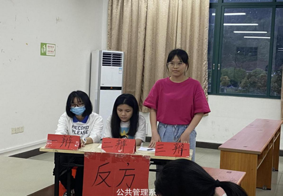 http://tw.gdhsc.edu.cn/65sy_vsbB4591381.png